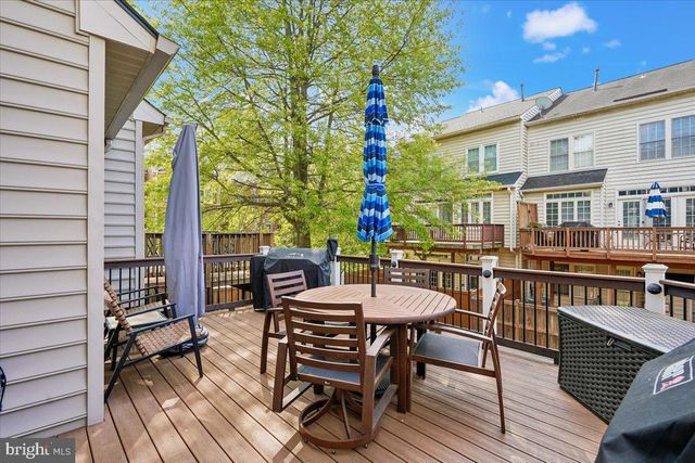 12484 ROSE PATH CIR, Fairfax, VA 22033