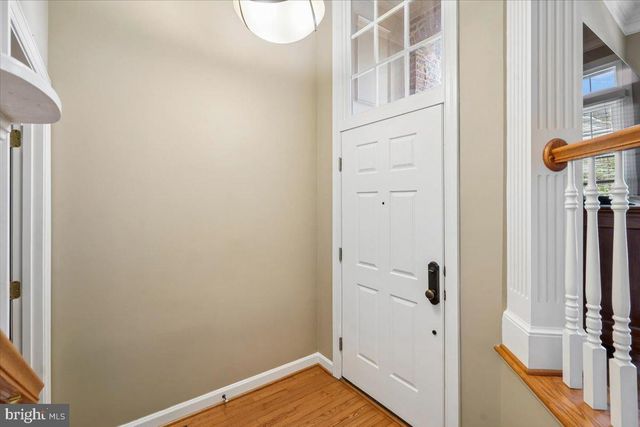 12484 ROSE PATH CIR, Fairfax, VA 22033