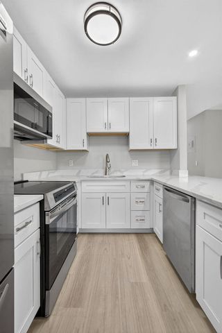 42 Easthampton B, West Palm Beach, FL 33417