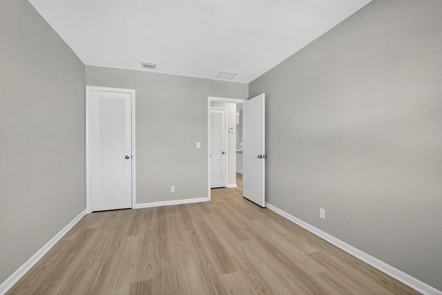 42 Easthampton B, West Palm Beach, FL 33417