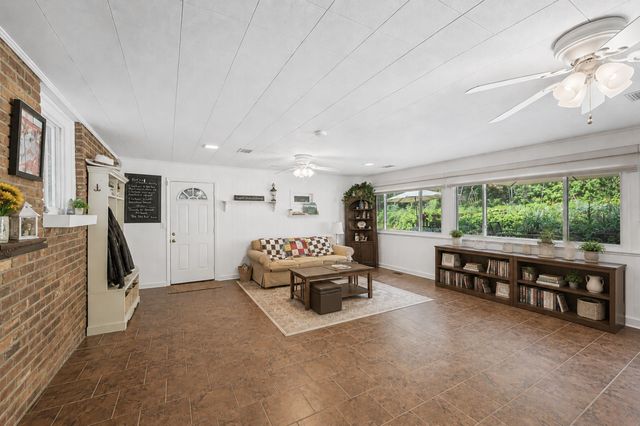 57 Vaughns Gap Rd, Nashville, TN 37205