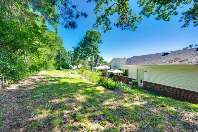 57 Vaughns Gap Rd, Nashville, TN 37205