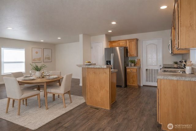 121 Cottonwood Lane, Sequim, WA 98382