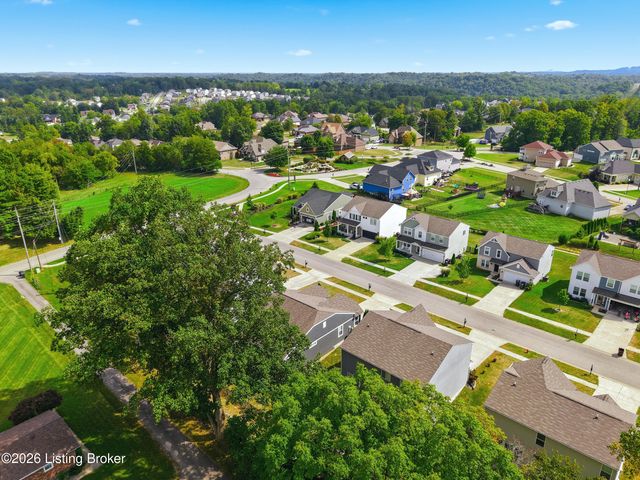 591 Williamsburg Dr, Mt Washington, KY 40047