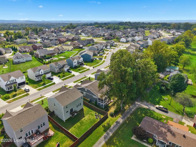 591 Williamsburg Dr, Mt Washington, KY 40047