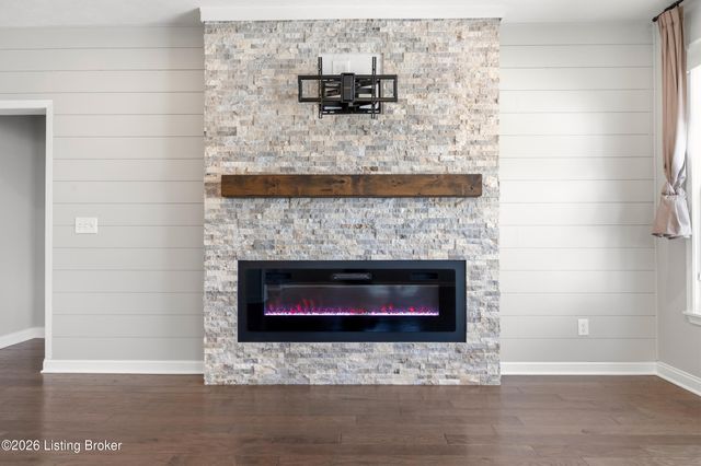 591 Williamsburg Dr, Mt Washington, KY 40047