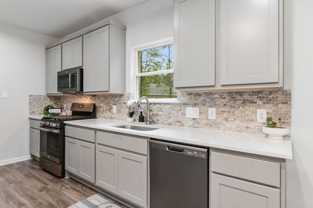 16680 Rockwall Street, Conroe, TX 77303