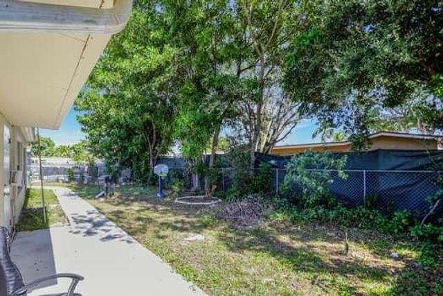 156 NW 80th Avenue, Margate, FL 33063