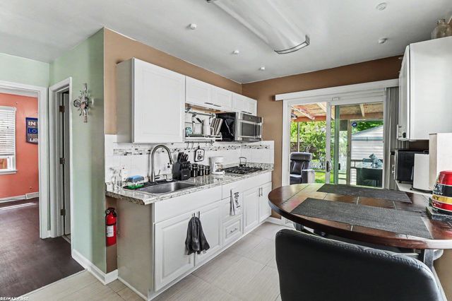 13011 Sidonie Avenue, Warren, MI 48089