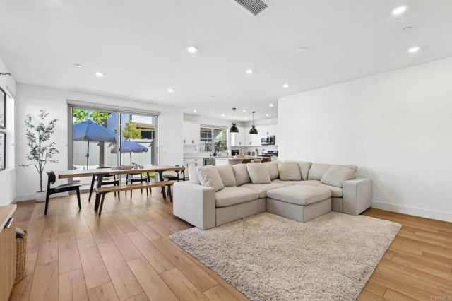 1705 Valley Oak Way, Oceanside, CA 92056