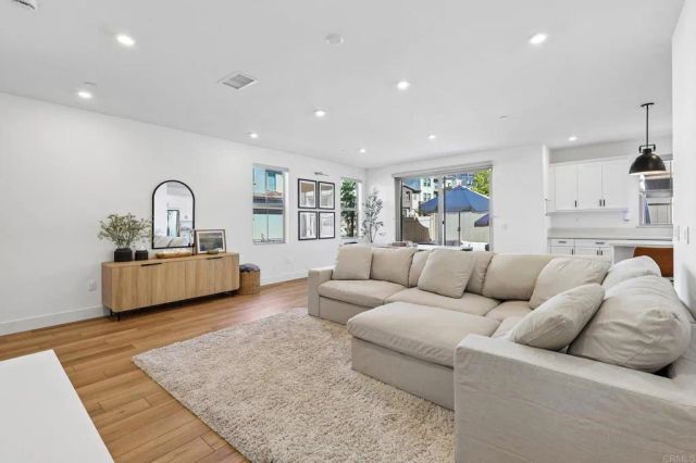 1705 Valley Oak Way, Oceanside, CA 92056