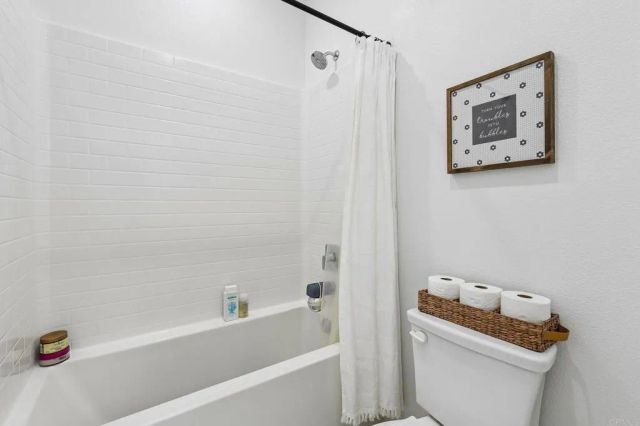 1705 Valley Oak Way, Oceanside, CA 92056
