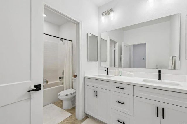 1705 Valley Oak Way, Oceanside, CA 92056