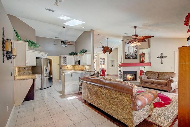 12202 RAMBLING OAK BOULEVARD, Orlando, FL 32832