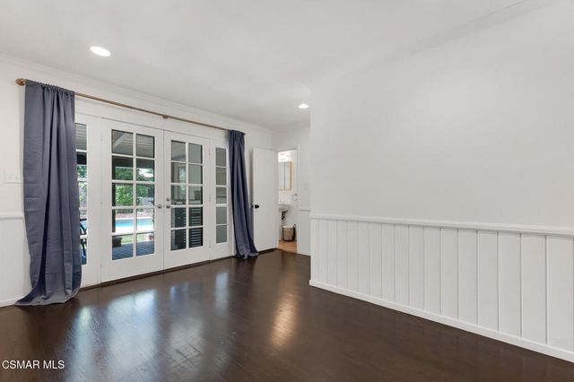 22438 Venido Road, Woodland Hills, CA 91364