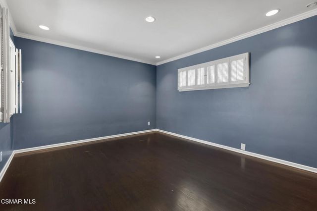 22438 Venido Road, Woodland Hills, CA 91364