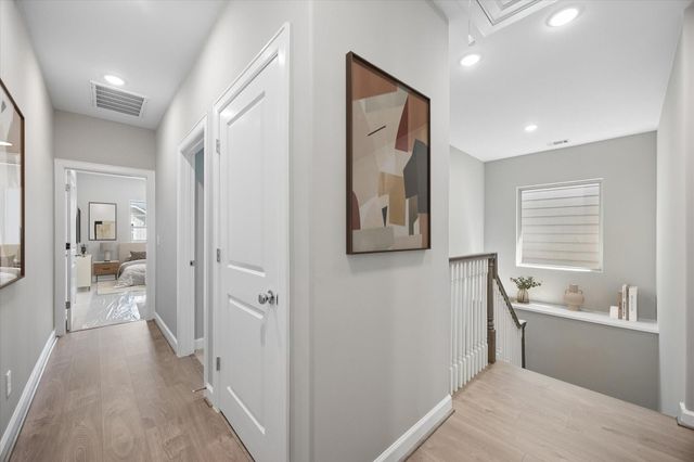 5216 Amber Sunrise Drive, Houston, TX 77018