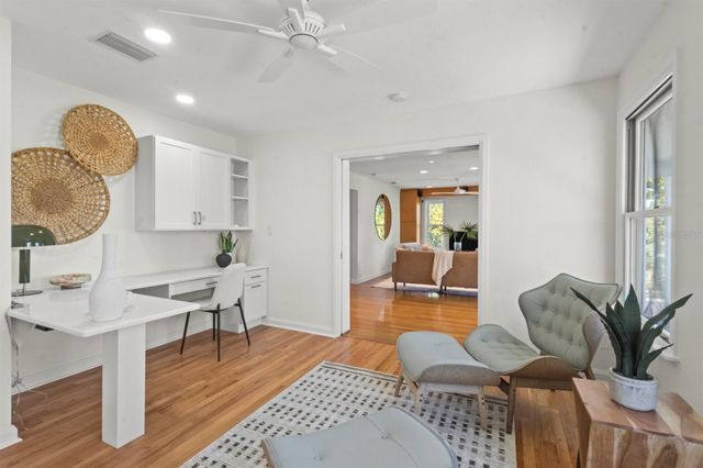 7091 LONGBOAT DRIVE E, Longboat Key, FL 34228