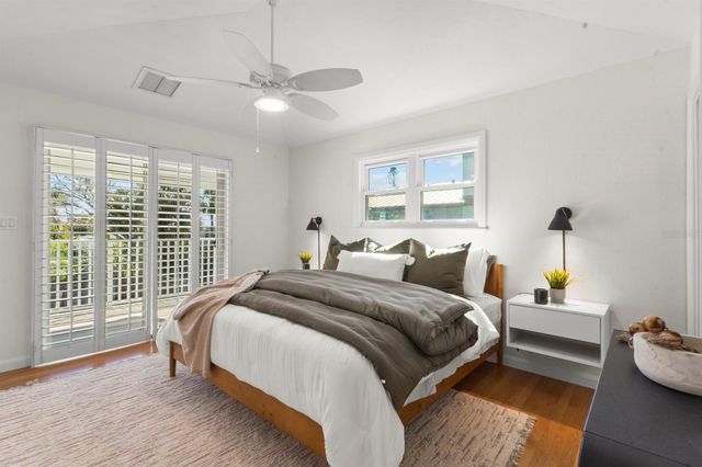 7091 LONGBOAT DRIVE E, Longboat Key, FL 34228