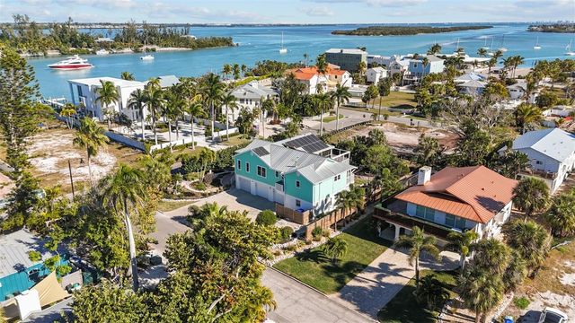 7091 LONGBOAT DRIVE E, Longboat Key, FL 34228