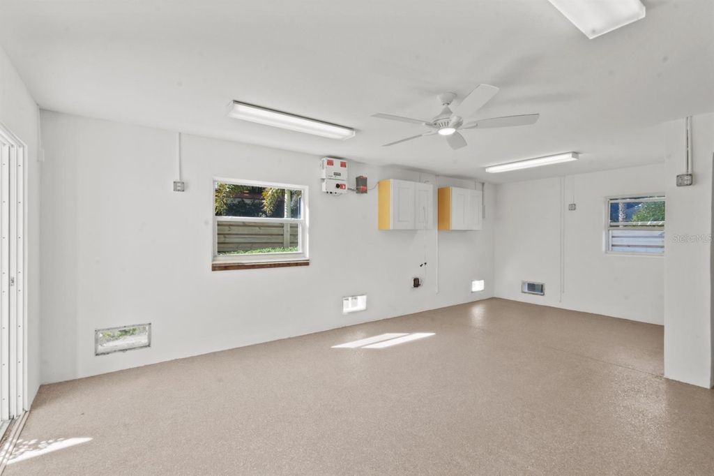 Image 38 of property listing at 7091 LONGBOAT DRIVE E, Longboat Key, FL 34228