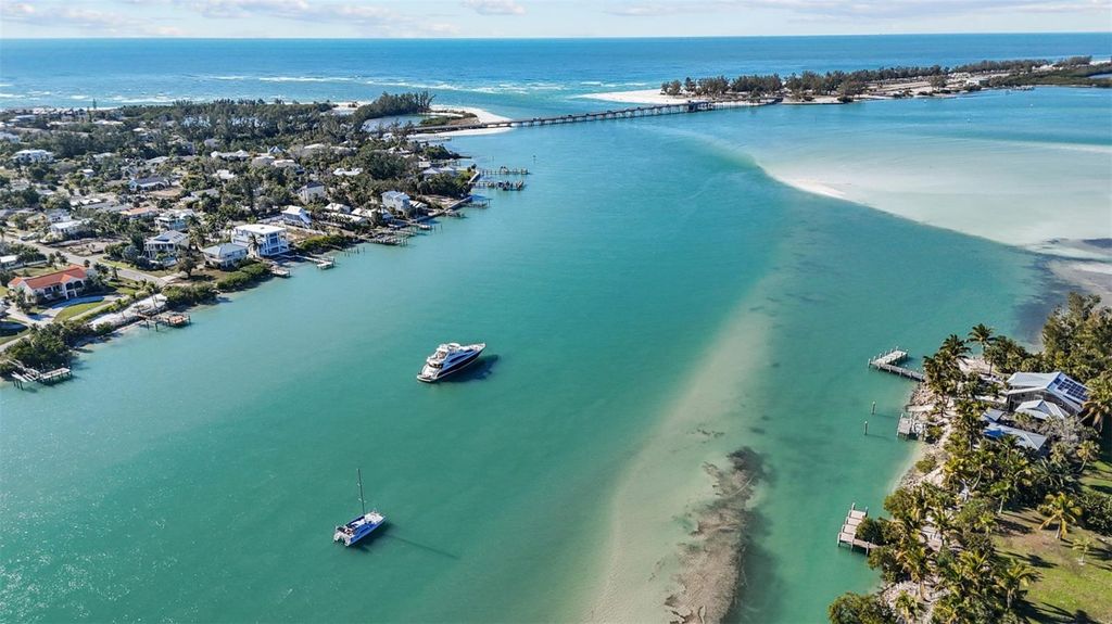 Image 52 of property listing at 7091 LONGBOAT DRIVE E, Longboat Key, FL 34228