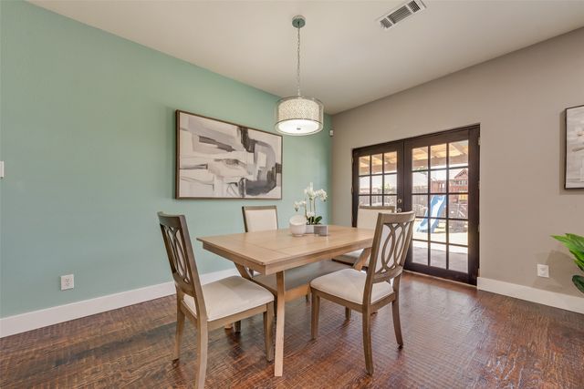 2808 Grandview Drive, Grand Prairie, TX 75052