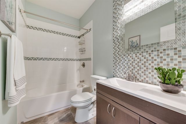 2808 Grandview Drive, Grand Prairie, TX 75052