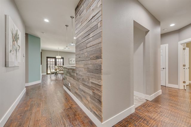 2808 Grandview Drive, Grand Prairie, TX 75052