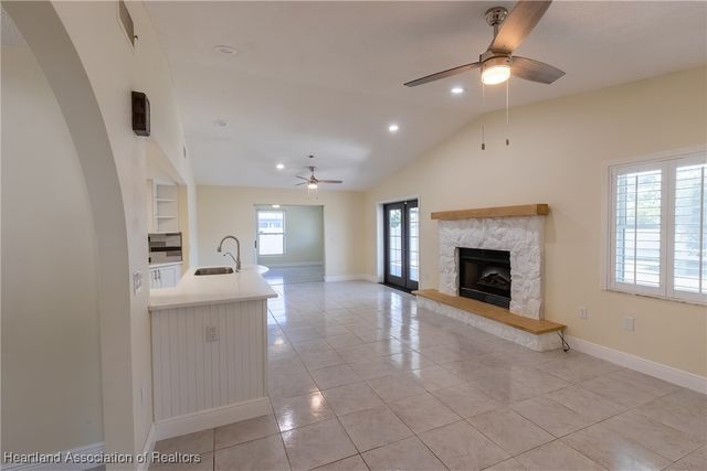 2323 Pinewood Boulevard, Sebring, FL 33870