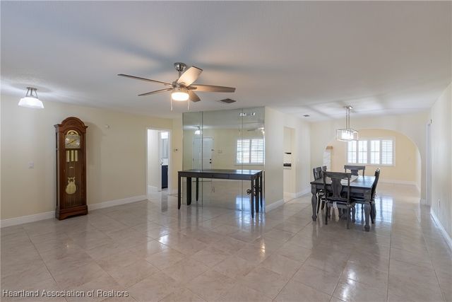 2323 Pinewood Boulevard, Sebring, FL 33870