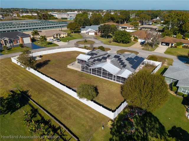 2323 Pinewood Boulevard, Sebring, FL 33870