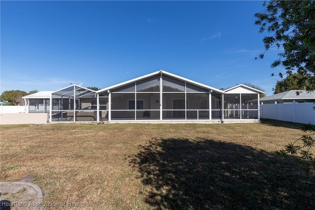 2323 Pinewood Boulevard, Sebring, FL 33870