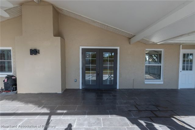 2323 Pinewood Boulevard, Sebring, FL 33870