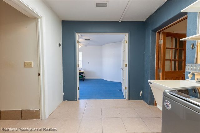 2323 Pinewood Boulevard, Sebring, FL 33870