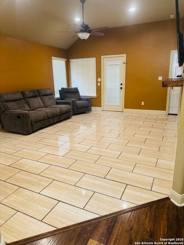 2309 N Ranch Estates, New Braunfels, TX 78130