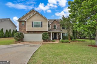 688 Country Grove Lane, Auburn, GA 30011
