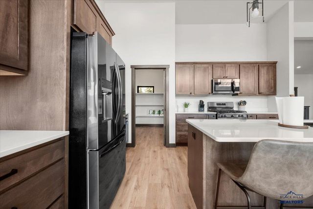 20650 WILDBERGER RD, Sturgis, SD 57783