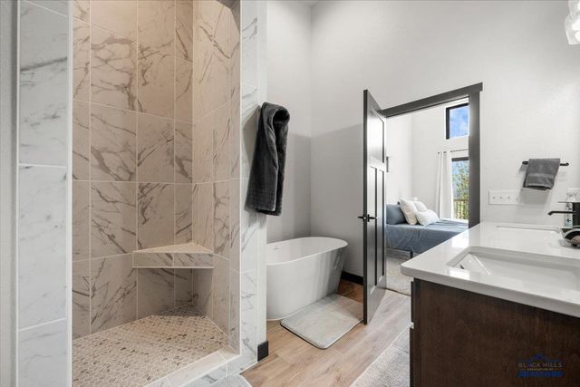 20650 WILDBERGER RD, Sturgis, SD 57783