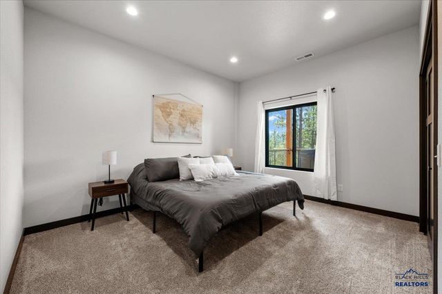 20650 WILDBERGER RD, Sturgis, SD 57783