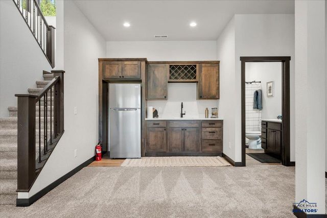 20650 WILDBERGER RD, Sturgis, SD 57783