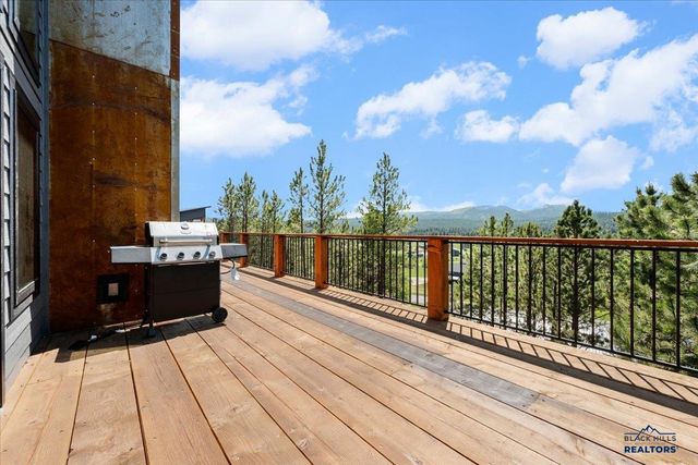 20650 WILDBERGER RD, Sturgis, SD 57783