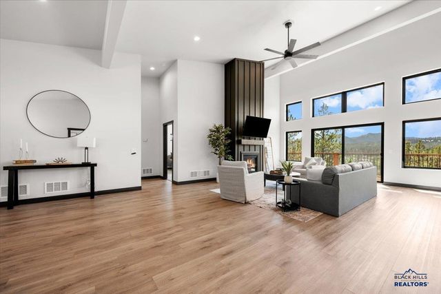 20650 WILDBERGER RD, Sturgis, SD 57783