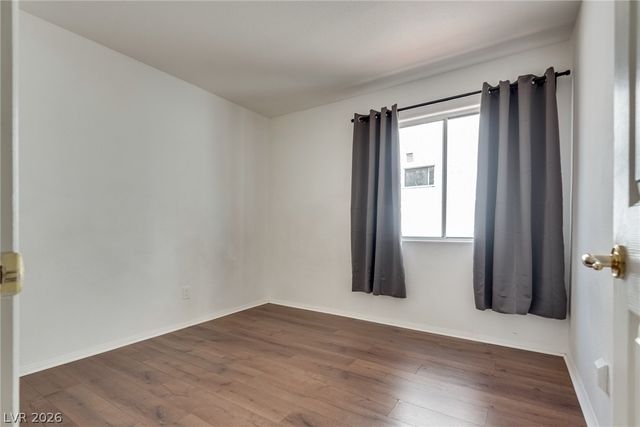 3974 Round Wood Street, Las Vegas, NV 89147