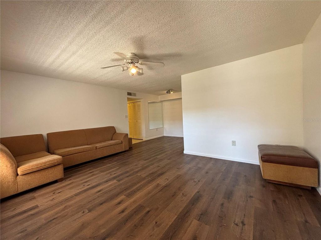 Image 3 of property listing at 2690 CORAL LANDINGS BOULEVARD 222, Palm Harbor, FL 34684