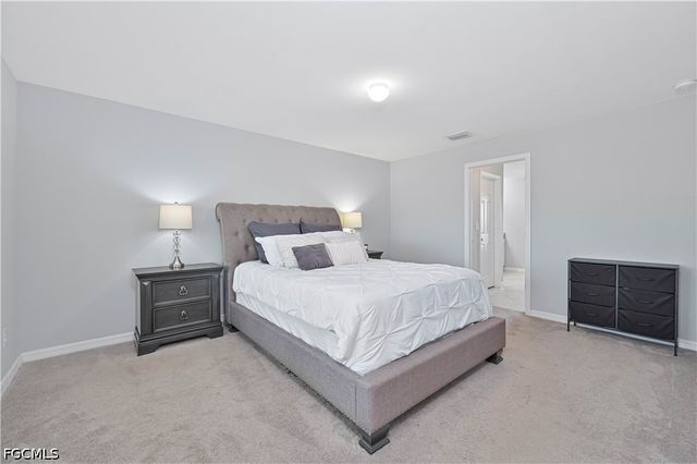 2433 NW 3rd TER, Cape Coral, FL 33993