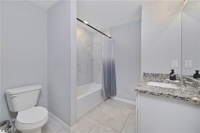 2433 NW 3rd TER, Cape Coral, FL 33993