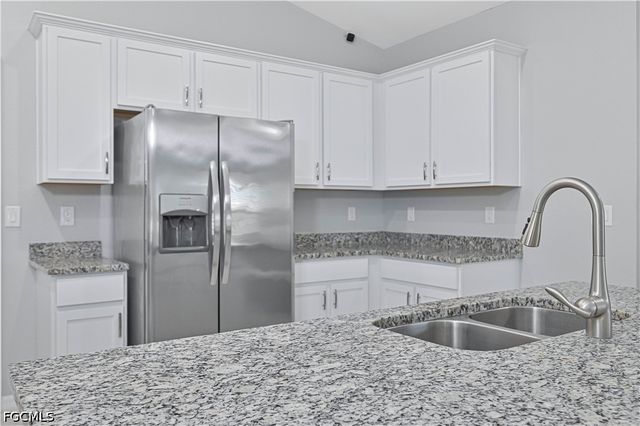 2433 NW 3rd TER, Cape Coral, FL 33993