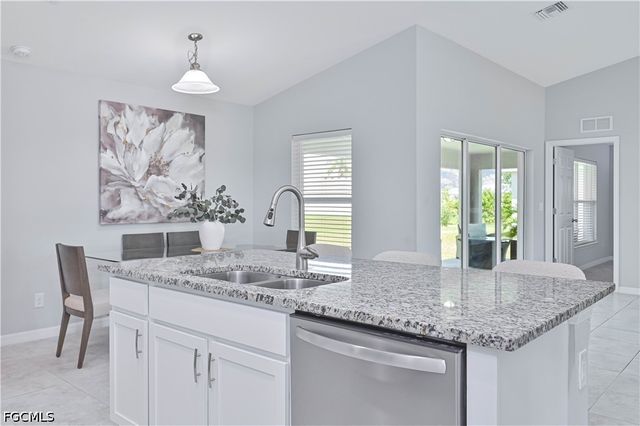 2433 NW 3rd TER, Cape Coral, FL 33993