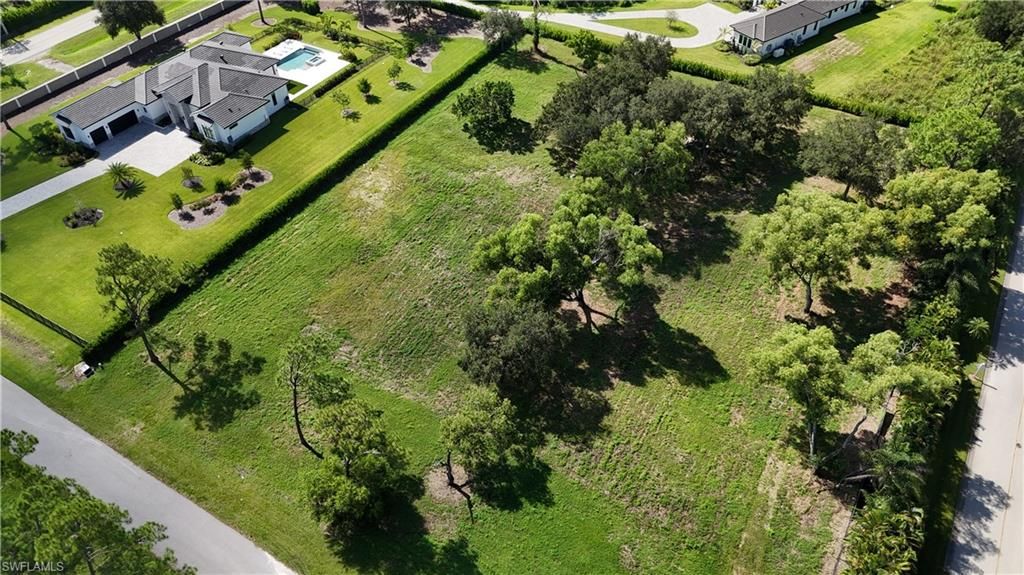 5458 Cherry Wood DR, NAPLES, FL 34119 — photo 2
